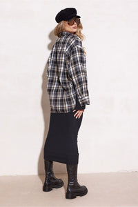  Long sleeve shirt model 220467 Roco Fashion 