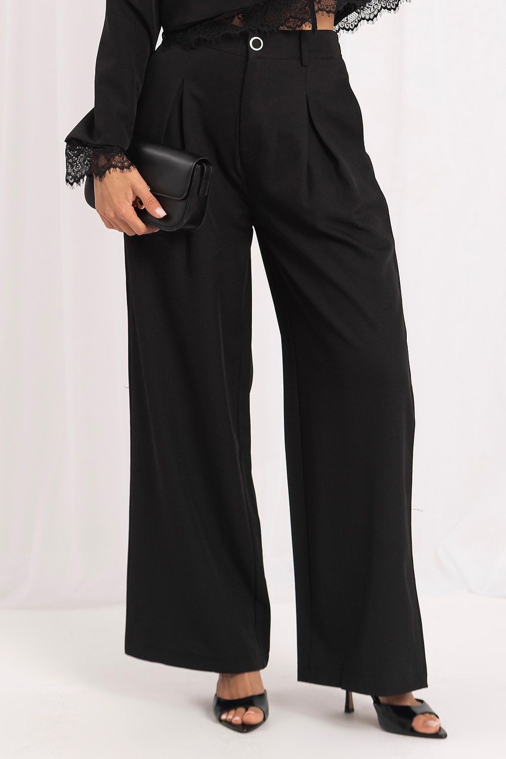  Women trousers model 232770 Italy Moda 